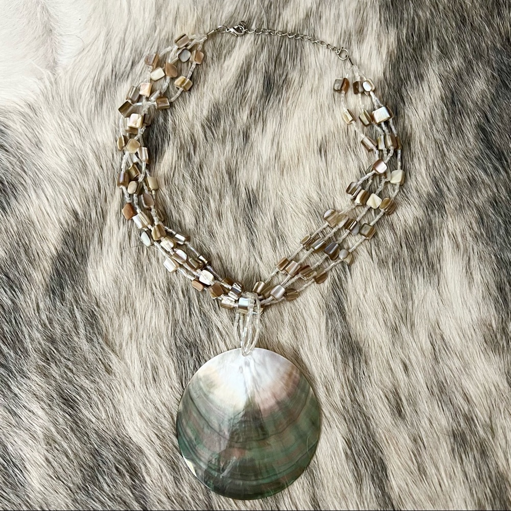 Large 🐚 Abalone Pendant 3 Strand Necklace